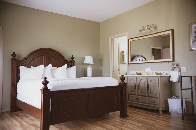 Bedroom 2, Old School Lodge, Montrose