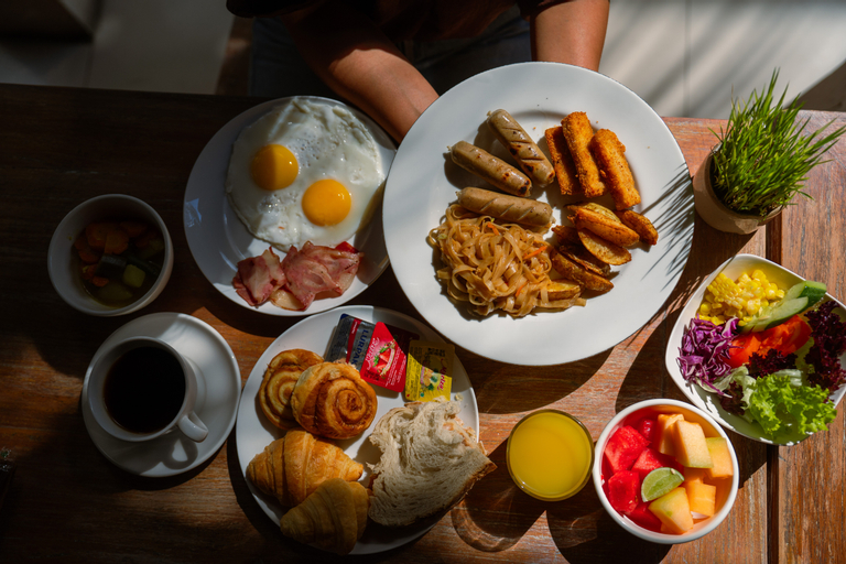 Food & Drinks 9