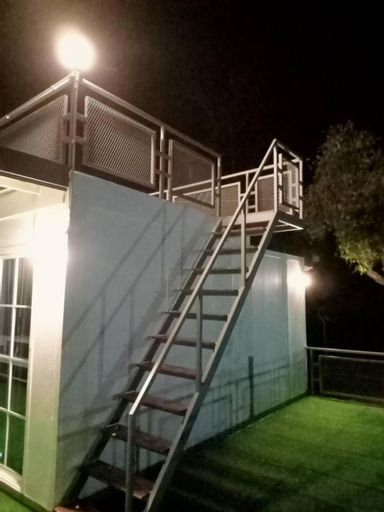 Exterior 5