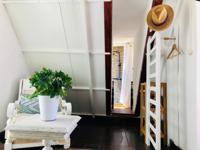 Others 2, Captivating Studio Apartment in Mexilhoeira Grande, Portimão