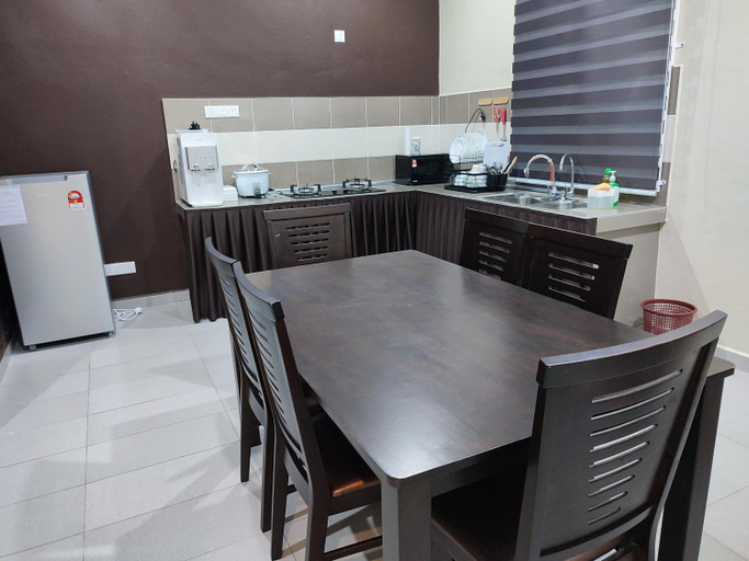 Others 3, Villa Dr Din, Pasir Mas