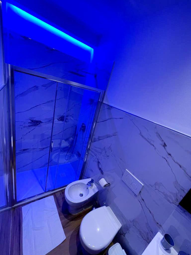 Bathroom 4, Affittacamere ELVI 2, La Spezia