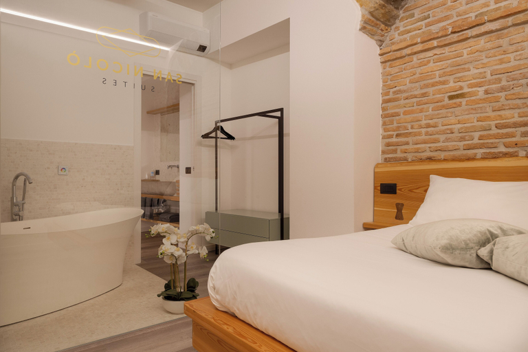 Bedroom 4, San Nicolò Suites, Trieste
