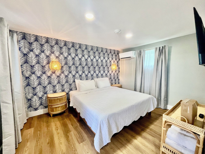 Bedroom 2, Carolina Beach Motel, New Hanover
