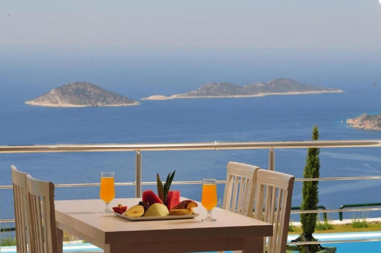 Food & Drinks 2, Villa Lavanta 124, Kaş