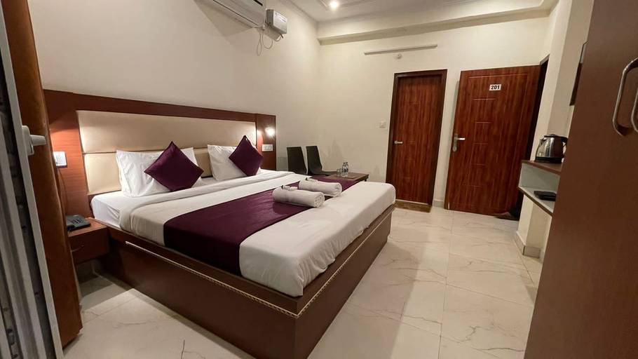 Bedroom 4, Hotel The Shivaay - Delight Inn, Garhwal