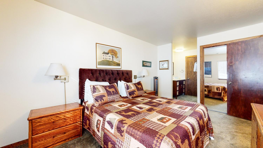 Bedroom 3, Mammoth Estates Condo - Near Village at Mammoth & Pet Friendly, Mono