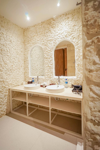 Bathroom 3, Bias Villa Seminyak, Badung