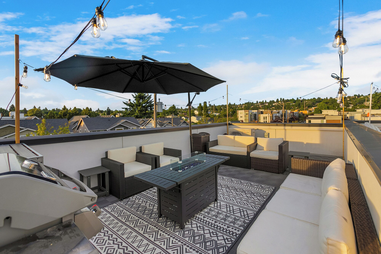 Others 5, Modern Ballard Townhouse - Rooftop, Seattle