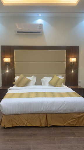 Bedroom 2, Iwan Hotel