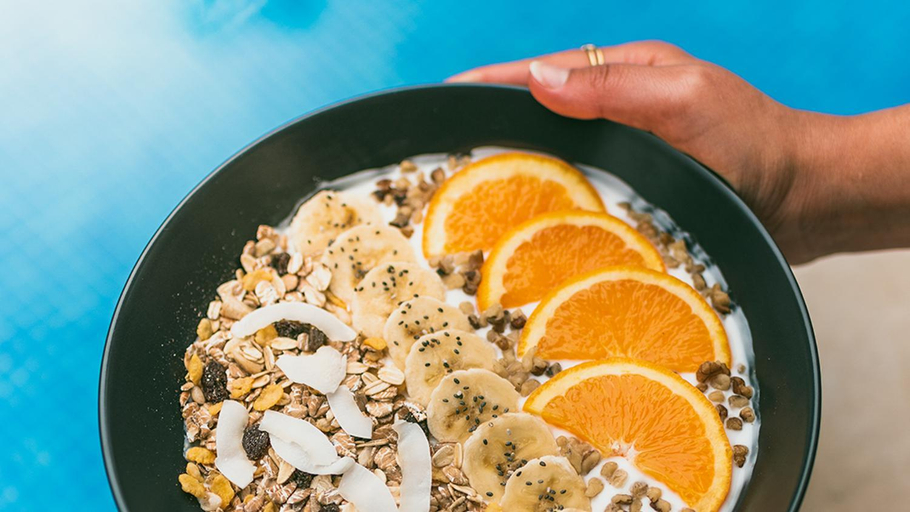 Food & Drinks 5, The Salty Surf & Yoga, Peniche