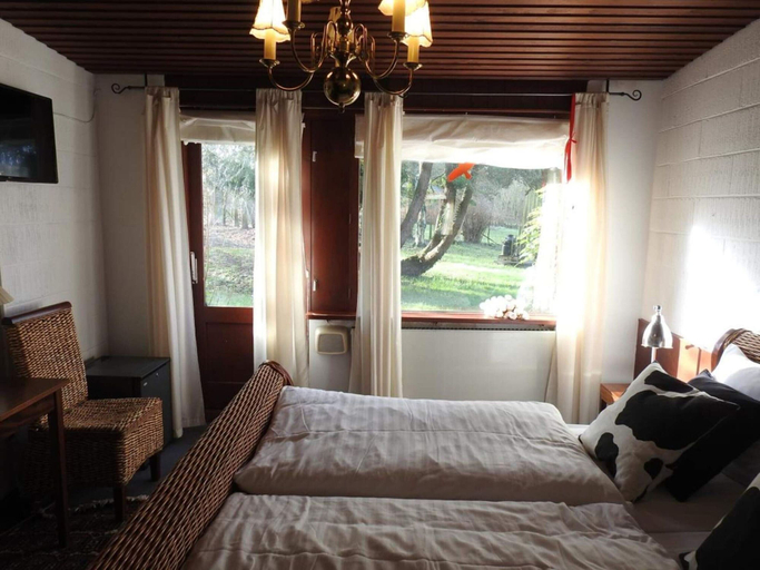 Room 3, Queen Suite in a Hotel in Tranekaer, Langeland