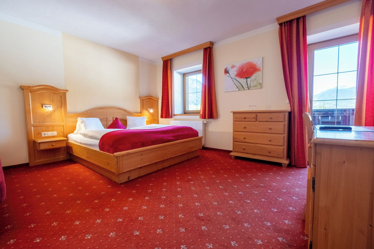 Bedroom 2, Hotel Rietzer Hof, Imst
