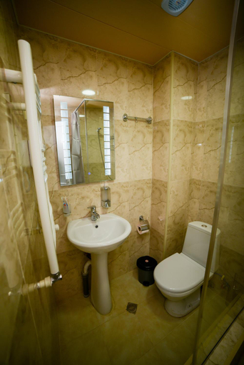 Bathroom 2, Lemon, Kutaisi