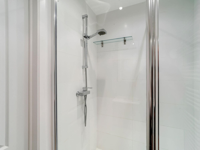 Bathroom 3, Attractive Studio With a Sea-view, West-Vlaanderen