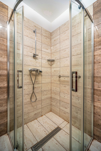 Bathroom 4, Termál Hotel Vesta, Monor