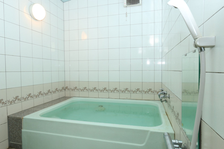 Bathroom 4, Ryokan Kibun, Chikujō