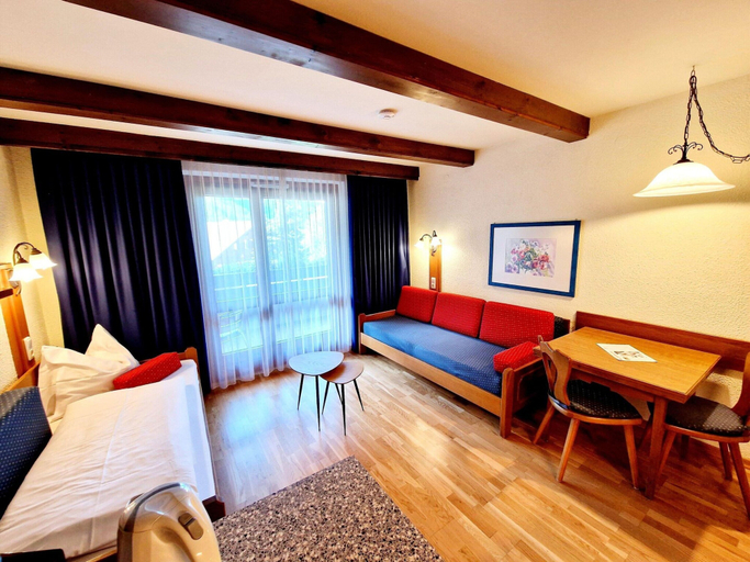 Dining 4, Apartment in Bad Kleinkirchheim by Ski Lift, Spittal an der Drau