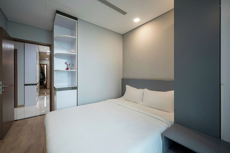 Bedroom 3, Anxiety, District 3