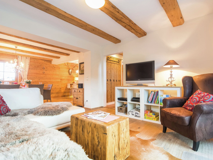 Others 4, Chalet in Ellmau Near Ski Slopes, Kufstein