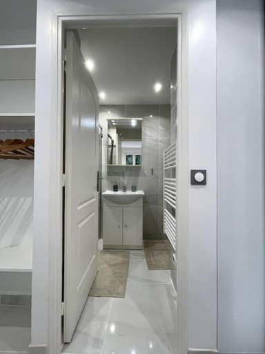 Others 4, Appartement Cosy et Moderne proche de DISNEYLAND, Seine-et-Marne