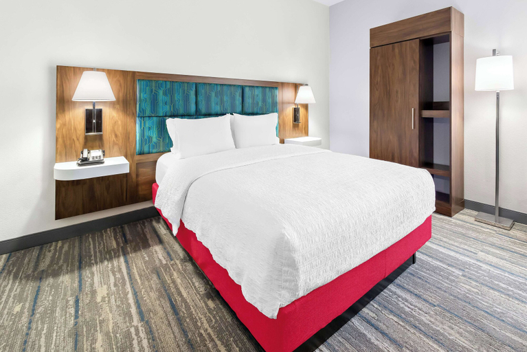 Bedroom 3, Hampton Inn Washington, Washington
