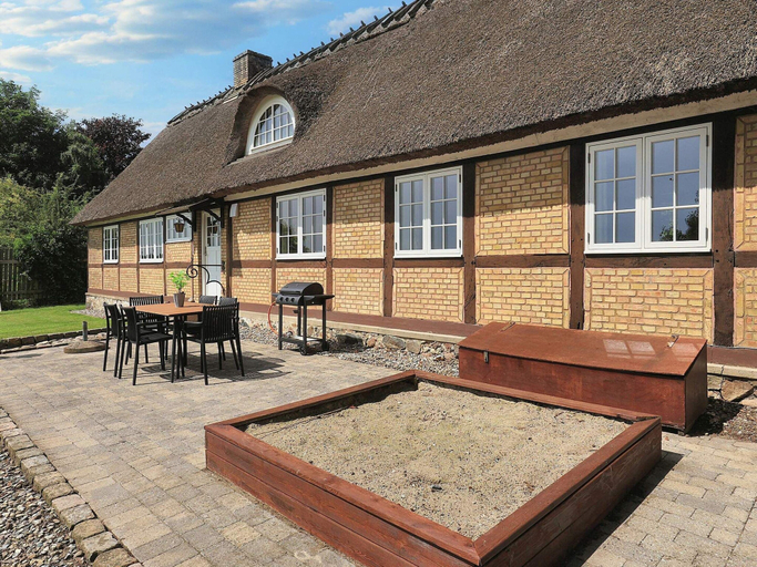 Dining 5, 6 Person Holiday Home in Store Heddinge, Stevns