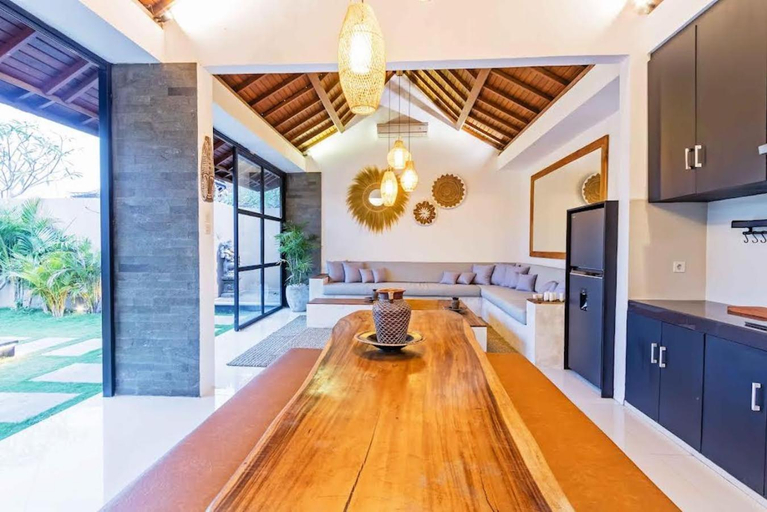 Others 4, Villa Aruna Batu Bolong Beauty 5 bed air/con living, Badung
