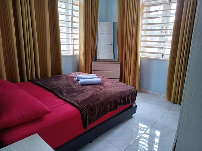 Bedroom 2, BJ villa homestay, Kuala Terengganu