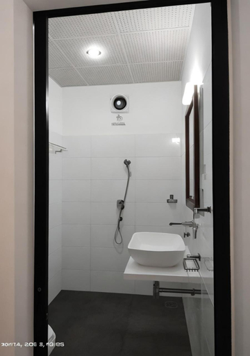 Bathroom 3, Avita Villa, Hikkaduwa