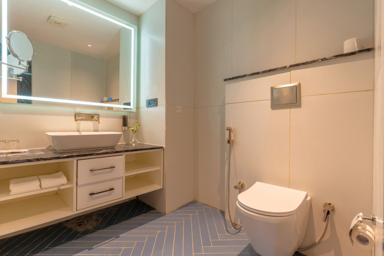Bathroom 3, Hanric by Eight Continents Ikshana Luxe, Nainital