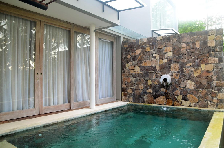 Swimming Pool 6
