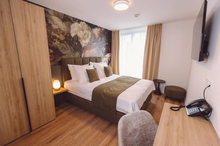 Bedroom 4, Hotel am Rathaus, Freiburg im Breisgau