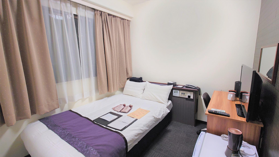 Bedroom 13
