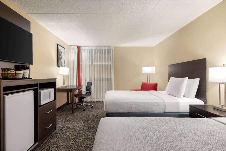 Bedroom 4, Ramada by Wyndham Alpena, Alpena