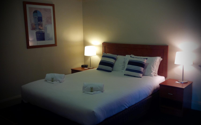 Others 4, Highlands Hotel, Wingecarribee