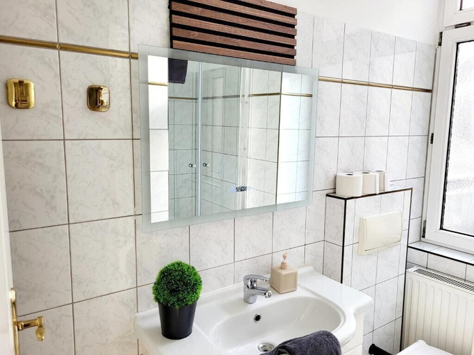 Bathroom 2, Oswald Apartments Vienna, Wien
