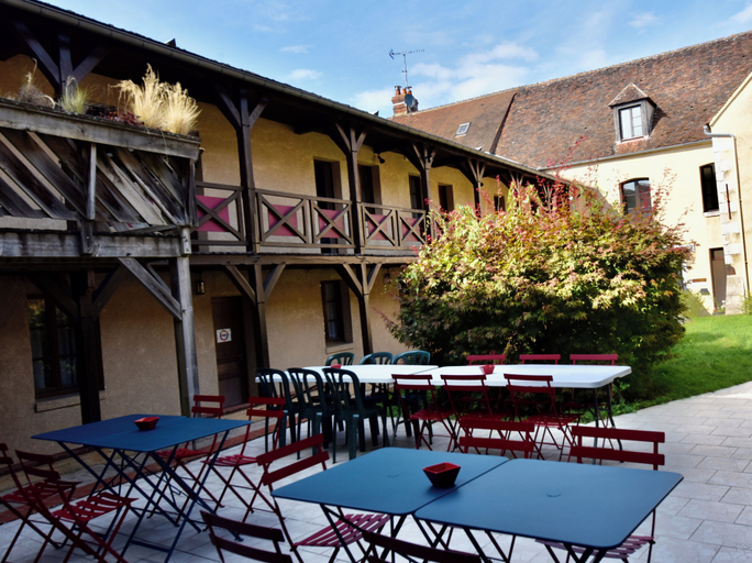 Exterior & Views 2, Le Relais du Château, Yonne