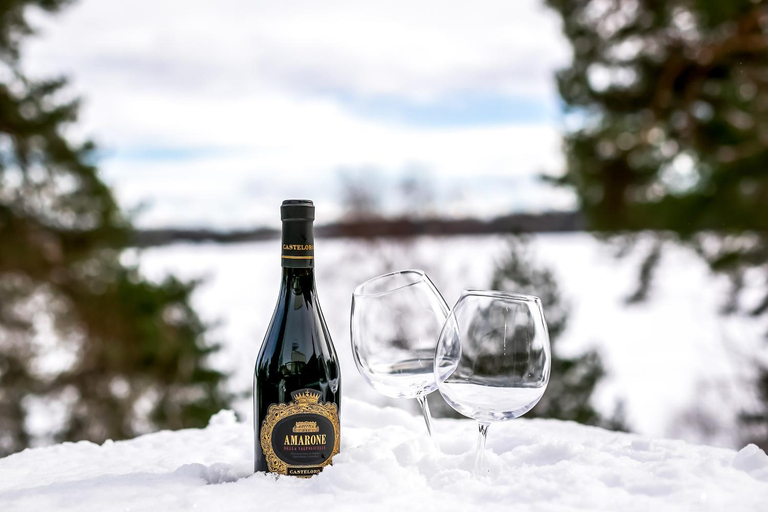 Food & Drinks 5, Lakefront Spa Villa with Hot Tub and Private Dock, Upplands-Bro
