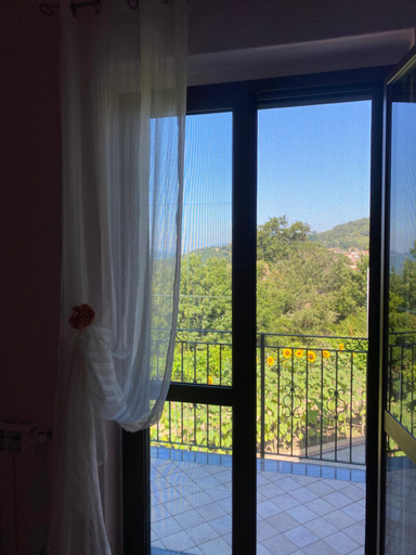 Others 4, B&B Girasole, Salerno