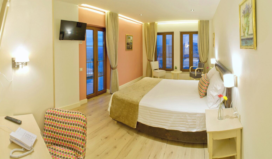 Bedroom 4, Arktos hotel, Epirus
