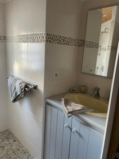 Bedroom 1, Les Chenes Verts, Vendée