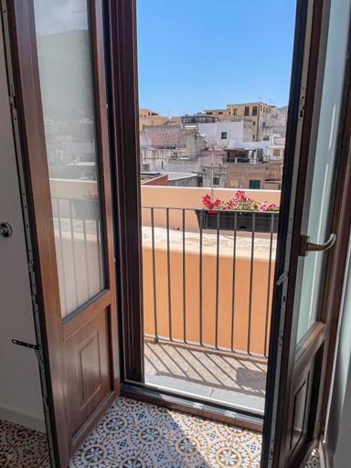 Others 5, B&B Faraglione, Messina