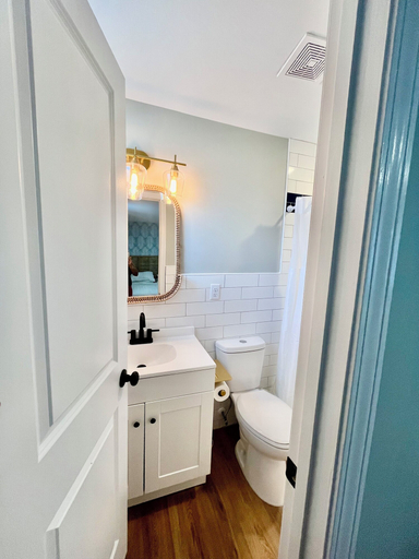 Bathroom 3, Carolina Beach Motel, New Hanover