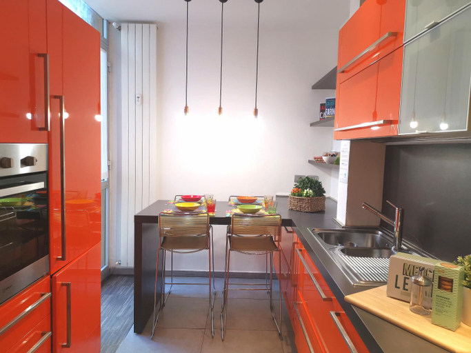 Others 3, Bnbook Trilo Mind Rho Trilocale con 2 camere e 2 bagni, Milano