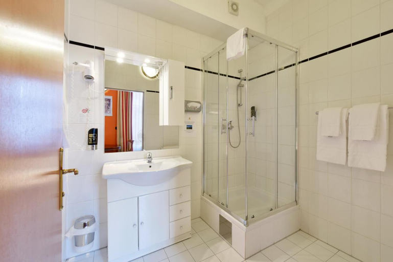 Bathroom 5, Gartenhotel Gabriel, Wien