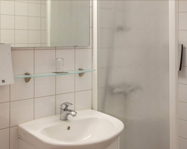 Bathroom 4, Best Western Hotel Park Astoria, Enköping