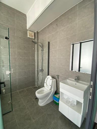 Bathroom 5