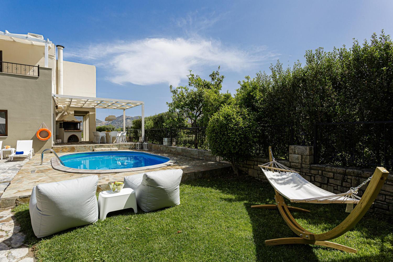 Sport & Beauty 2, Villa Elodia with Pool & Garden in Heart of Crete, Crete