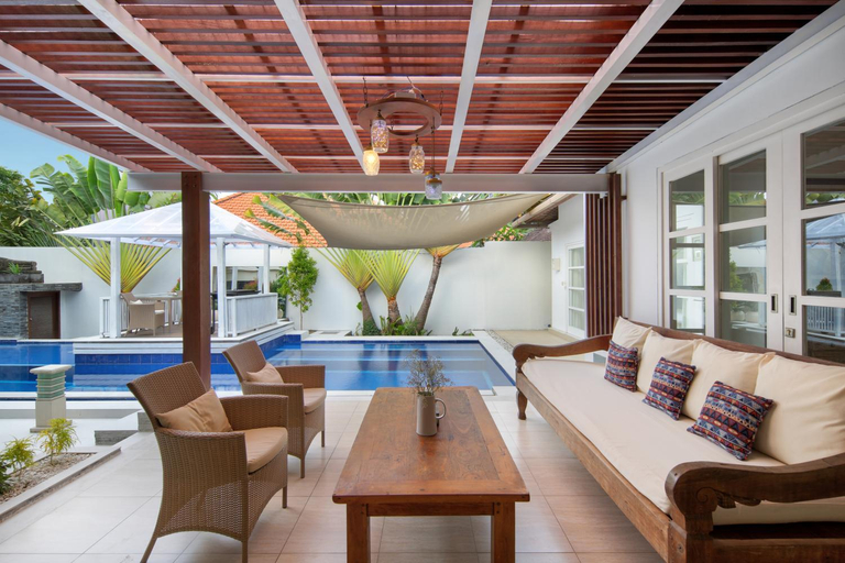 Others 5, 3BR Private Pool Villa Canggu , Short Walk to the Beach, Badung